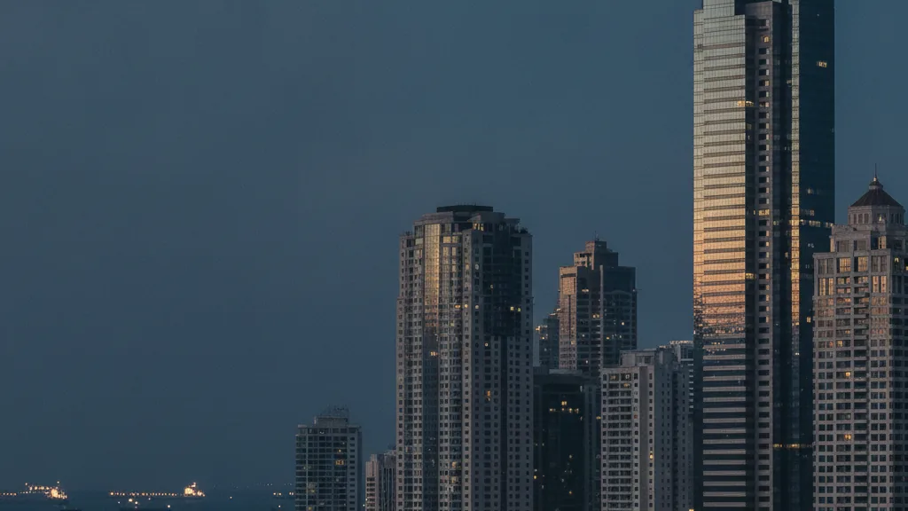 PAGCOR licence guide. The Philippines after the POGO reset - editorial establishing image